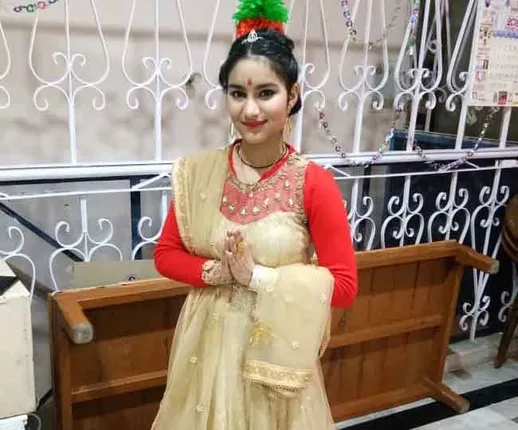 ବିଳାସପୂର୍ଣ୍ଣ ଜୀବନ ପରିତ୍ୟାଗ କରି ବୈରାଗ୍ୟ ଆଡକୁ ମନ ବଳାଇଲେ ଏହି ୧୬ ବର୍ଷୀୟା ଝିଅ ! ବଡ ଭଉଣୀଙ୍କ ଠାରୁ ଅନୁପ୍ରାଣିତ ହୋଇ ଉଠାଇଲେ ଏଭଳି ପଦକ୍ଷେପ ।