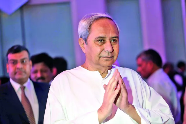 ବଦଳିଲା ସାଧାରଣତନ୍ତ୍ର ଉତ୍ସବର ରୂପ । ଏଥର କଟକରେ ପତାକା ଉତ୍ତୋଳନ କରିବେନି ମୁଖ୍ୟମନ୍ତ୍ରୀ, ଭୁବନେଶ୍ୱରରେ ରାଜ୍ୟସ୍ତରୀୟ ପତାକା ଉତ୍ତୋଳନ ଉତ୍ସବରେ ଅତିଥି ଭାବେ ଯୋଗଦେବେ ନବୀନ ।