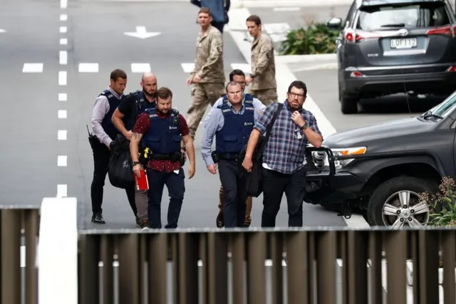 ନ୍ୟୁଜିଲାଣ୍ଡ ମସଜିଦରେ ଗୁଳିକାଣ୍ଡ ଘଟଣା : ଅଦାଲତରେ ହାଜର ହେଲା ଗୁଳିକାଣ୍ଡର ମୁଖ୍ୟ ସନ୍ଦିଗ୍ଧ ବ୍ରେଣ୍ଟନ୍ ଟାରାଣ୍ଟ୍