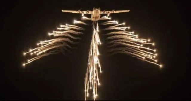 ଶତ୍ରୁକୁ ବାୟୁସେନା ଦେଖାଇଲା ଦମ୍ ! ଅଧରାତିରେ ପାକ ସୀମାରେ ଗର୍ଜିଲା ଭାରତୀୟ ଫାଇଟର ଜେଟ୍