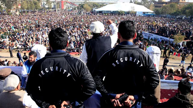 ହାଫିଜ୍ ସଇଦ ଉପରେ ନମାଜ ପରେ ସମ୍ବୋଧନ କରିବାକୁ ନେଇ ଲାଗିଲା ରୋକ୍ : ୧୨୦ରୁ ଅଧିକ ଆତଙ୍କବାଦୀ ହାଜତରେ