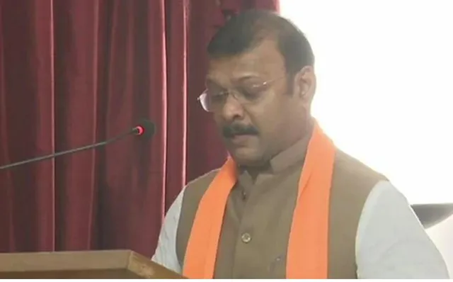 ଗୋଆରେ ପୁଣି ଥରେ ରାତିଅଧିଆ ରାଜନୈତିକ ଡ୍ରାମା ! ରାତିରେ ବିଦା ହେଲେ ଉପମୁଖ୍ୟମନ୍ତ୍ରୀ