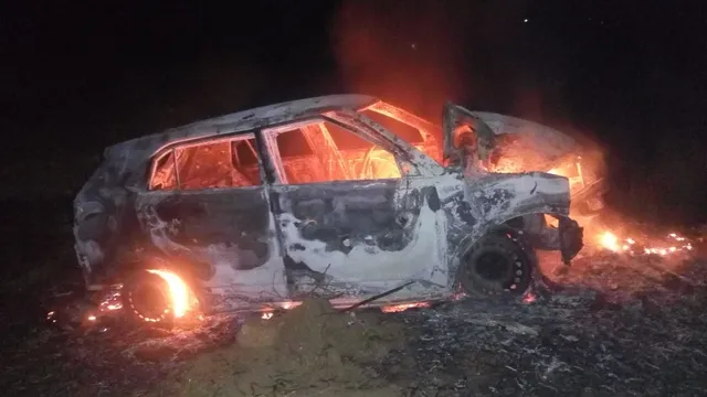 ସଡକ ଦୁର୍ଘଟଣାରେ ସୁନ୍ଦରଗଡର ପୂର୍ବତନ ବିଧାୟକ ଯୋଗେଶ ସିଂଙ୍କ ସମେତ ୩ ଜଣ ଗୁରୁତର ! ଅନୁଗୁଳ ମହିଧରପୁର ନିକଟରେ ଗଛରେ ପିଟି ହେବା ପରେ ଜଳିଗଲା କାର୍