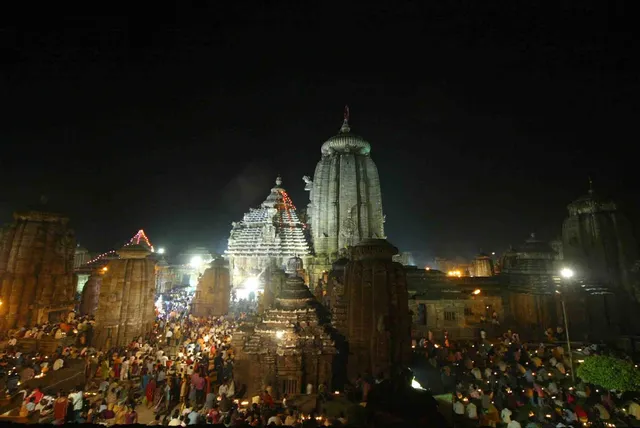 ଆସନ୍ତା ୨୧ତାରିଖରେ ମହା ଶିବରାତ୍ରି । ଶ୍ରୀଲିଙ୍ଗରାଜ ମନ୍ଦିରରେ ରାତି ୧୦ରେ ଉଠିବ ଜାଗର ଦୀପ ।