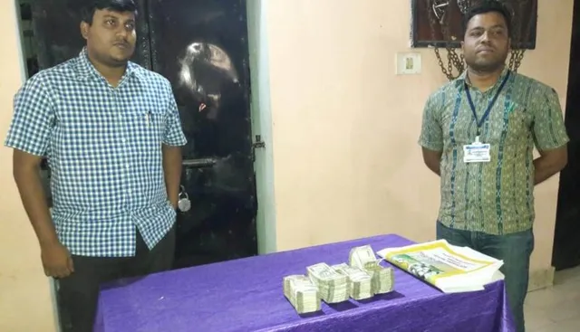 ରାୟଗଡାର କଟପେଟା ଅଂଚଳରୁ ୧୦ ଲକ୍ଷ ଟଙ୍କା ଜବତ। ନିର୍ବାଚନ ଫ୍ଲାଇଂ ସ୍କ୍ୱାଡ ଜବତ କଲା ଟଙ୍କା