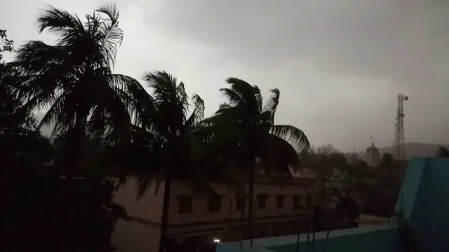 ଆସୁଛି କାଳବୈଶାଖୀ ବର୍ଷା : ଆଜି ଅପରାହ୍ଣରୁ ପୁଣି ବିଗିଡିପାରେ ପାଗ, ଉତ୍ତର ଓଡ଼ିଶା ସମେତ ଉପକୂଳ ଓ କେନ୍ଦ୍ରୀୟ ଓଡ଼ିଶାରେ ବର୍ଷା ଆଶଙ୍କା