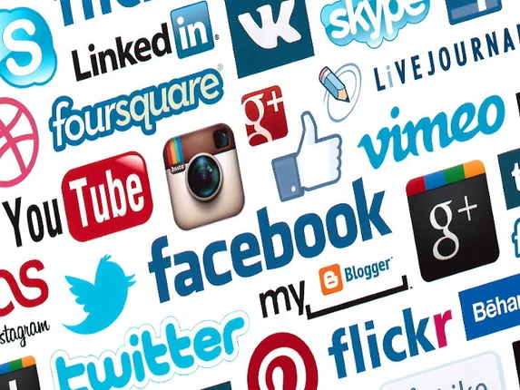 ସୋସିଆଲ ମିଡିଆ ଉପରେ ଟ୍ୟାକ୍ସ ଲଗାଇଲେ ସରକାର ! ଟଙ୍କା ଦେଇନପାରି ୨୫ ଲକ୍ଷ ଲୋକ ଛାଡିଲେ ଇଂଟରନେଟର ବ୍ୟବହାର 