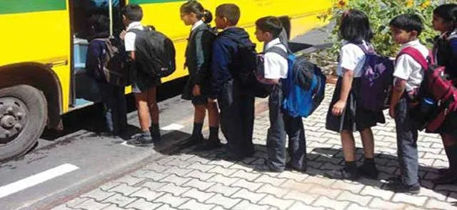 ସ୍କୁଲ ପିଲାଙ୍କ ଯିବାଆସିବାର ପରିବହନ ଖର୍ଚ୍ଚ ଦେବେ ରାଜ୍ୟ ସରକାର ! ବିଦ୍ୟାଳୟ ଓ ଗଣଶିକ୍ଷା ବିଭାଗର ଜାରି ହେଲା ବିଜ୍ଞପ୍ତି