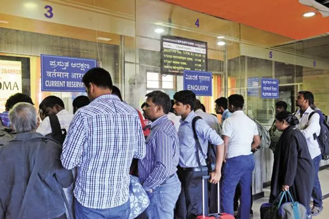 ହୋଲି ପର୍ବ ସମୟରେ ଗହଳି ଯୋଗୁଁ ମିଳୁନାହିଁ ଟ୍ରେନ୍ ଟିକେଟ୍ ! ତେବେ ଚିନ୍ତା କରନ୍ତୁ ନାହିଁ ପୁଣିଥରେ ବୁକ୍ କରିପାରିବେ କନଫର୍ମ ଟିକେଟ୍ । 