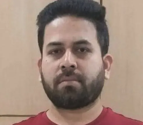 ବିଦେଶରେ ରହୁଥିବା ଡାକ୍ତରଙ୍କ ଆକାଉଣ୍ଟରୁ ଲୁଟିନେଲେ ୧.୩ କୋଟି ଟଙ୍କା ! 