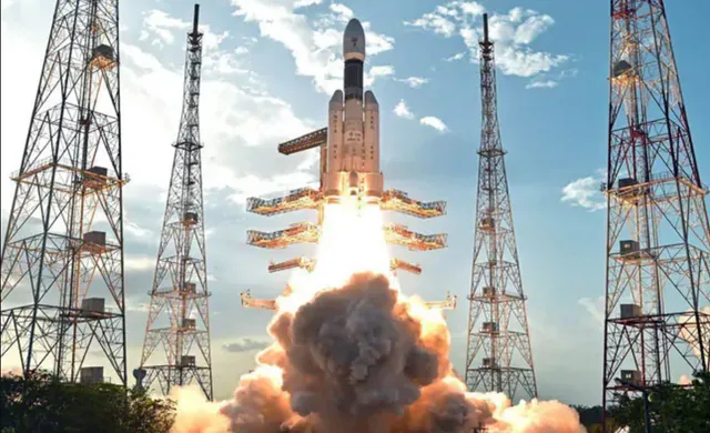 ୫ଟି ପ୍ରତିରକ୍ଷା ଉପଗ୍ରହ ମହାକାଶକୁ ପ୍ରେରଣ କରିବ ଇସ୍ରୋ : ସାଟେଲାଇଟ୍ ସର୍ଭିଲେନ୍ସ କ୍ଷେତ୍ରରେ ମହାକାଶରେ ଭାରତ ହେବ ଶକ୍ତିଶାଳୀ