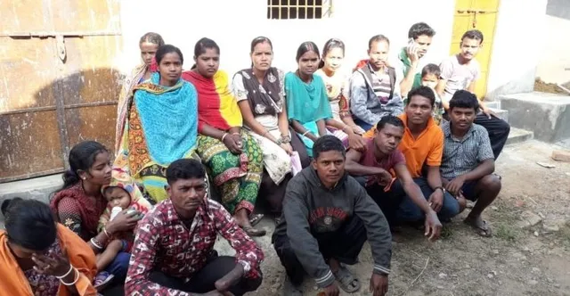 ଇଚ୍ଛା ଥିଲେ ବି ଚଳିତ ନିର୍ବାଚନରେ ଭୋଟ୍ ଦେବେନାହିଁ ଆତ୍ମସମର୍ପଣକାରୀ ନକ୍ସଲ ! ଘାରିଛି ଜୀବନ ଯିବାର ଭୟ ।