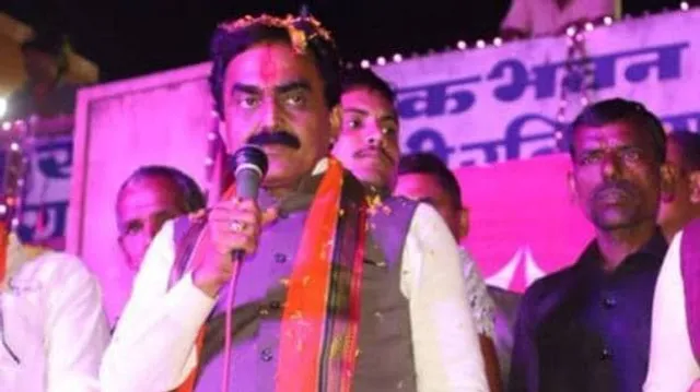 ବେଲଗାମ ତୁଣ୍ଡ ପାଇଁ ବିବାଦରେ ବିଜେପି ନେତା । କହିଲେ, ଆତଙ୍କବାଦୀ ହେଉଛନ୍ତି ତ୍ୟାଗ ଓ ବଳିଦାନର ପ୍ରତୀକ