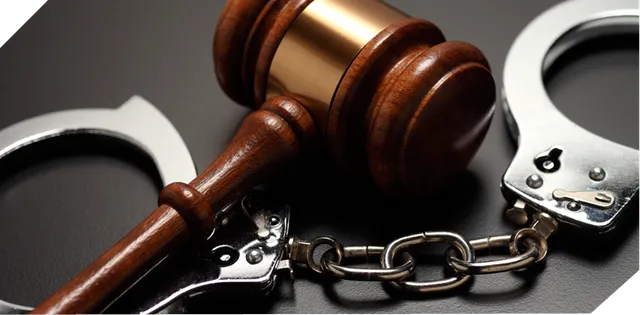 ଡାହାଣୀ ସନ୍ଦେହରେ ଦମ୍ପତିଙ୍କୁ ମାଡ । ବାଙ୍ଗିରିପୋଷି ଥାନାରେ ୫ଜଣଙ୍କ ନାଁରେ ଏତଲା । 