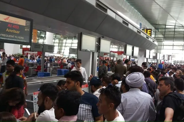 ସର୍ଭର ଠିକ୍ ହେବା ନେଇ ଦାବି କଲା ଏୟାର ଇଣ୍ଡିଆ : ୫ ଘଂଟା ଧରି ଠପ୍ ହୋଇଯାଇଥିଲା ସେବା