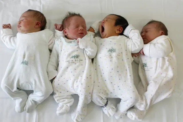 ସନ୍ତାନ ପାଇବା ଆଶାରେ ଡାକ୍ତରଖାନାକୁ ଗଲେ ମହିଳା ! ମହିଳାଙ୍କୁ ଧୋକା ଦେଇ ୮୯ ବର୍ଷୀୟ ଡାକ୍ତର ହେଲେ ୪୯ ପିଲାଙ୍କ ବାପା ।