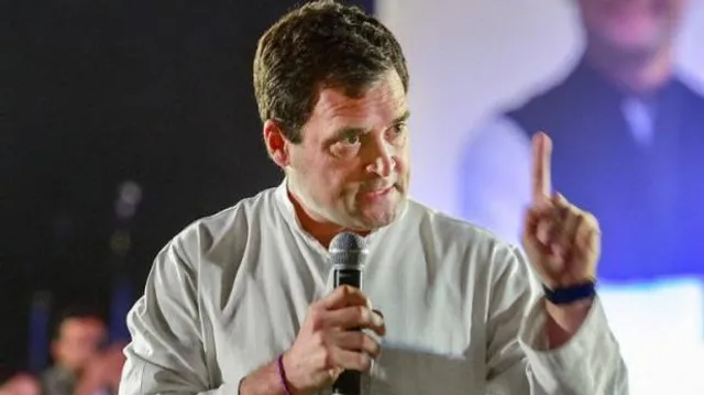 କଂଗ୍ରେସ ଅଧ୍ୟକ୍ଷଙ୍କୁ ପ୍ରଶ୍ନ ପଚାରିଲେ ଛାତ୍ର – ୭୨ ହଜାର ଟଙ୍କା ଦେବା ପାଇଁ ଫଣ୍ଡ କେଉଁଠାରୁ ଆଣିବେ ? ଏଭଳି ଜବାବ୍ ଦେଲେ ରାହୁଲ ଗାନ୍ଧୀ ।