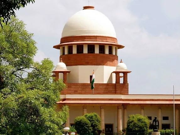 ସୁପ୍ରିମକୋର୍ଟ : ଶପଥ ନେଲେ ୪ ନୂଆ ବିଚାରପତି, ୧୧ବର୍ଷ ପରେ ପୁରା ହେଲା ବିଚାରପତିଙ୍କ ନିର୍ଦ୍ଧାରିତ ସଂଖ୍ୟା