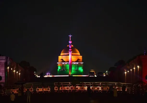 ସନ୍ଧ୍ୟାରେ ଶପଥ ନେବେ ମୋଦି, ସୁରକ୍ଷା ଦେବେ ଏନଏସଜି କମାଣ୍ଡୋ । ବିଦେଶୀ ଅତିଥିଙ୍କ ସୁରକ୍ଷା ପାଇଁ ଦିଲ୍ଲୀରେ ହାଇ ଆଲର୍ଟ । 