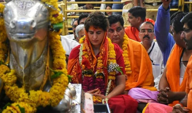 ଭାଇ ରାହୁଲଙ୍କ ରାସ୍ତାରେ ଭଉଣୀ ପ୍ରିୟଙ୍କା । ମାରାଥନ୍ ଦେବଦର୍ଶନ କରୁଛନ୍ତି କଂଗ୍ରେସ ମହାସଚିବ ।