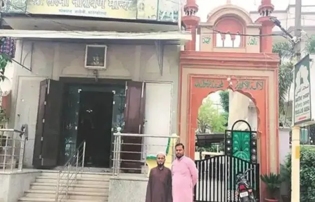 ଏଠି ଆଳତୀ ପାଇଁ ବନ୍ଦ ହୋଇଯାଏ ଅଜାନ୍, ପଣ୍ଡିତଙ୍କୁ ମୌଲାନା କହନ୍ତି ରାମ-ରାମ ! ସାଂପ୍ରଦାୟିକ ସଦଭାବନାର ଉଦାହରଣ ଦିଅନ୍ତି ଏହି ମନ୍ଦିର ଓ ମସଜିଦ୍