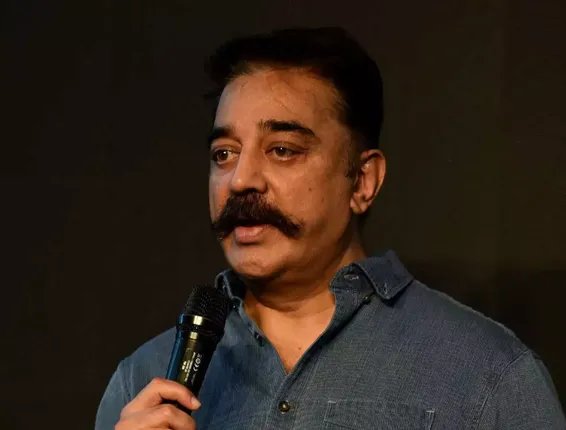 କମଲ ହାସନଙ୍କ ପ୍ରଥମ ହିନ୍ଦୁ ଆତଙ୍କବାଦୀ ମନ୍ତବ୍ୟ ଉପରେ ନେତାଙ୍କ ହମଲା : କିଏ କହିଲା ‘ସାପ’ ତ ଆଉ କିଏ କହିଲା ଜିଭ କାଟି ଦିଅ