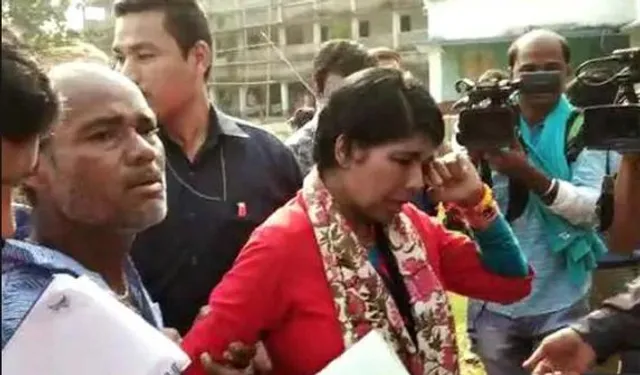 ଅଭିଯୋଗ ଆଣିଲେ ବିଜେପି ପ୍ରାର୍ଥୀ ! ଟିଏମସି ଦଳର ଗୁଣ୍ଡା ପିଟିଥିବା ଅଭିଯୋଗ ଆଣିଲେ ବିଜେପି ପ୍ରାର୍ଥୀ ଭାରତୀ ଘୋଷ