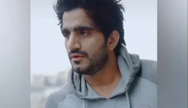 ଟିକ୍-ଟକରେ ୫ ଲକ୍ଷ ଫଲୋଅର୍ସର୍ ଥିବା ଜିମ୍ ଟ୍ରେନରଙ୍କ ଉପରକୁ ସଂନ୍ଦିଗ୍ଧ ଚଳାଇଲେ ଗୁଳି ! ଘଟଣାସ୍ଥଳରେ ଯୁବକଙ୍କ ମୃତ୍ୟୁ ।