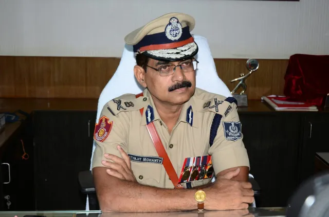 ବଦଳିଲେ ଟ୍ୱିନସିଟି ପୋଲିସ କମିଶନର । ସତ୍ୟଜିତ ମହାନ୍ତିଙ୍କ ସ୍ଥାନରେ ସୁଧାଂଶୁ ଷଡ଼ଙ୍ଗୀ ।