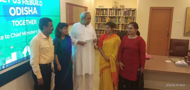 ବାତ୍ୟା ବିପନ୍ନଙ୍କୁ ସହଯୋଗର ହାତ ବଢାଇଲା ସମ୍ବାଦ ।  ମୁଖ୍ୟମନ୍ତ୍ରୀଙ୍କ ରିଲିଫ ପାଣ୍ଠିକୁ ଦେଲା ୫୦ ଲକ୍ଷ ଟଙ୍କା