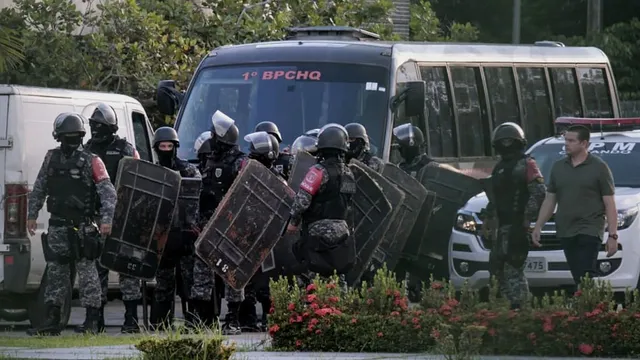 ଜେଲରେ କଏଦୀ-କଏଦୀଙ୍କ ମଧ୍ୟରେ ମାରପିଟ୍ ଯୋଗୁଁ ୫୭ ମୃତ : କିଏ ତଣ୍ଟି ଚିପି ତ ପୁଣି କିଏ ଟୁଥବ୍ରସରେ କଲା ଆକ୍ରମଣ