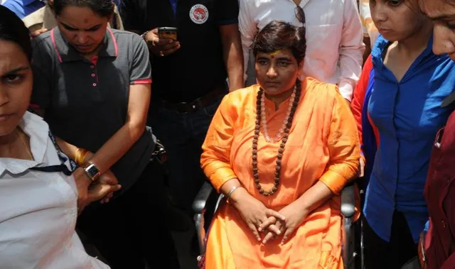 ଏକ୍ସିଟ୍ ପୋଲ୍ ପରେ ସାଧ୍ୱୀ ପ୍ରଜ୍ଞା ସିଂହ ଠାକୁର ଧାରଣ କଲେ ମୌନ ବ୍ରତ ! ୬୩ ଘଣ୍ଟାର ମୌନବ୍ରତ ଧାରଣା କଲେ ସାଧ୍ୱୀ ପ୍ରଜ୍ଞା