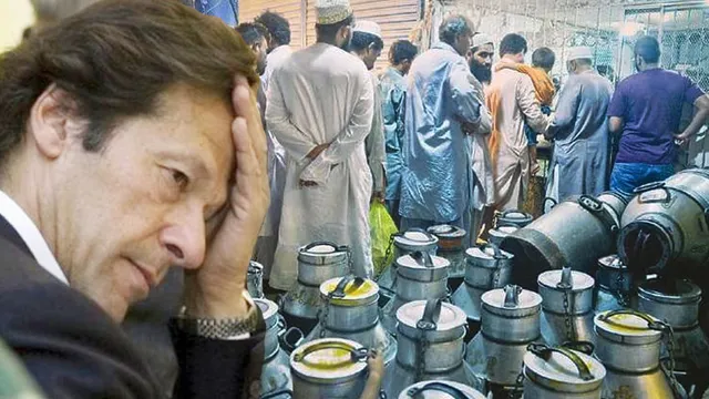 କ୍ଷୀର ପାଇଁ କଲବଲ ହେଉଛି ପାକିସ୍ତାନ ! ଡଲାର ତୁଳନାରେ ୧୬୦ ଟଙ୍କାରେ ପହଂଚିଲା ପାକ୍ ଟଙ୍କା, କ୍ଷୀର ଲିଟର ପିଛା ହେଲା ୨୦୦ ଟଙ୍କା ।