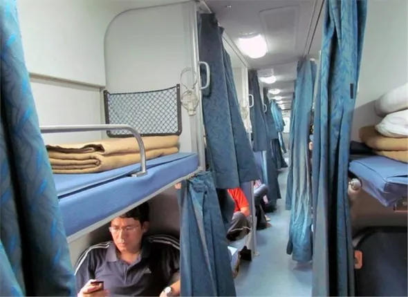 ଏଣିକି ଟ୍ରେନରେ ଯାତ୍ରା ସମୟରେ ମଇଳା କମ୍ବଳରୁ ମିଳିବ ମୁକ୍ତି : କମ୍ବଳ ବଦଳରେ ମିଳିବ ପାରମ୍ପରିକ କାରୁକାର୍ଯ୍ୟ ହୋଇଥିବା ଏହି ଖାସ୍ ଚାଦର 