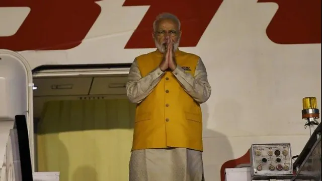 ଜାପାନରେ ମୋଦି-ମୋଦି ! ଜି-୨୦ ଶିଖର ସମ୍ମିଳନୀରେ ଯୋଗ ଦେବା ପାଇଁ ଜାପାନର ଓସାକ ପହଁଚିଲେ ପ୍ରଧାନମନ୍ତ୍ରୀ ନରେନ୍ଦ୍ର ମୋଦି ।