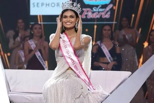 ରାଜସ୍ଥାନର ସୁମନ ରାଓ ହେଲେ ଫେମିନା ମିସ୍ ଇଣ୍ଡିଆ ୨୦୧୯ ବିଜେତା : ଅନୁକୃତି ଭାସ୍ ପିନ୍ଧାଇଲେ ମିସ୍ ଇଣ୍ଡିଆ ମୁକୁଟ