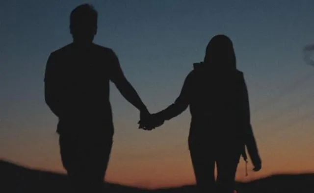 ପ୍ରେମ ପାଇଁ ଗଲା ଜୀବନ : ପରିବାର ଲୋକଙ୍କ ବିରୋଧ ପରେ ଆତ୍ମହତ୍ୟା କଲେ ପ୍ରେମୀଯୁଗଳ