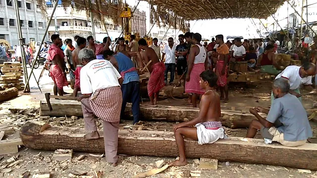 ପାଖେଇ ଆସୁଛି ଘୋଷଯାତ୍ରା, ନୀତି ଅନୁଯାୟୀ ଚାଲିଛି ରଥକାମ । ୩ ରଥ ପାଇଁ ଆଜି ଶେଷ ହୋଇଛି ଯୋଖା ହଣା କାର୍ଯ୍ୟ