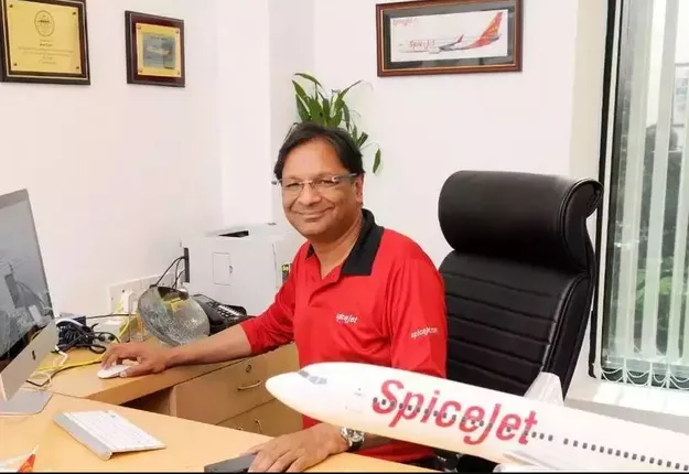 ଜେଟ୍ ଏୟାରୱେଜର ୨୦୦୦ କର୍ମଚାରୀଙ୍କୁ ଚାକିରୀ ଦେବ ସ୍ପାଇସଜେଟ୍ : ଏପ୍ରିଲରୁ ଅସ୍ଥାୟୀ ରୂପେ ବନ୍ଦ ହୋଇଯାଇଛି ଜେଟ୍ ଏୟାରୱେଜ୍