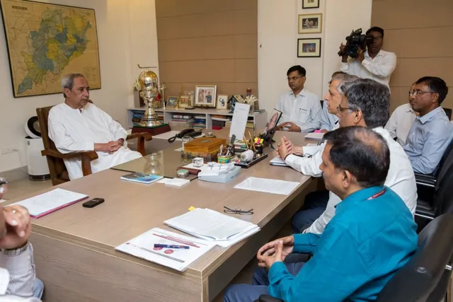 ୨୦୩୦ ସୁଦ୍ଧା ଓଡ଼ିଶାରେ ୧୦୦ ମିଲିୟନ ଟନ୍ ଖଣିଜ ପଦାର୍ଥ ଉତ୍ପାଦନ ଲକ୍ଷ୍ୟ । ମୁଖ୍ୟମନ୍ତ୍ରୀଙ୍କୁ ଭେଟି ଆଲୋଚନା କଲେ କେନ୍ଦ୍ର ଇସ୍ପାତ ସଚିବ ।