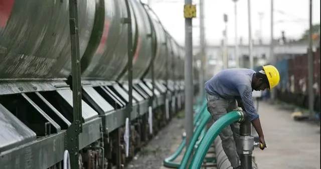 ଚେନ୍ନାଇବାସୀଙ୍କ ଶୋଷ ମେଣ୍ଟିବ ! ସ୍ୱତନ୍ତ୍ର ଟ୍ରେନ୍ ଯୋଗେ ପହଞ୍ଚିଲା ପାଣି