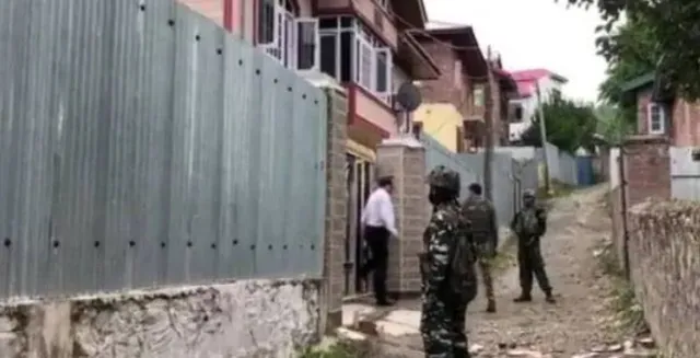 ଆତଙ୍କବାଦୀଙ୍କୁ ପାଣ୍ଠି ଯୋଗାଉଥିବା ଅଭିଯୋଗରେ କାଶ୍ମୀରରେ ଏନଆଇଏର ପ୍ରହାର : ବାରମୂଳାର ୪ଟି ସ୍ଥାନରେ ଚଢାଉ