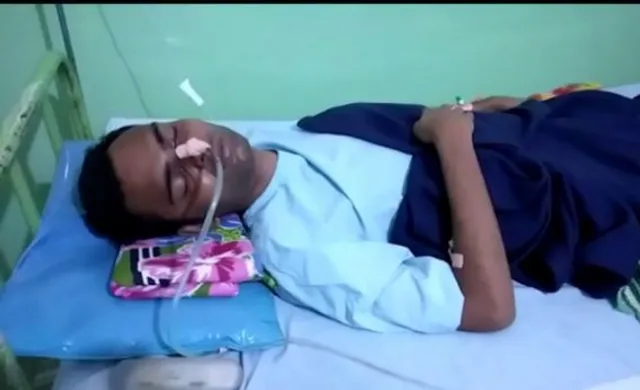 ପେଟ ଭିତରୁ ବାହାରିଲା ୩୩ ଟି ସାମଗ୍ରୀ ! ଅସ୍ତ୍ରୋପଚାର ପରେ ଯୁବକଙ୍କ ପେଟରୁ ବାହାରିଲା ଛୁରୀ , ପେଚକସ୍ , ରେଜର୍ ବକ୍ସ ଆଉ ...