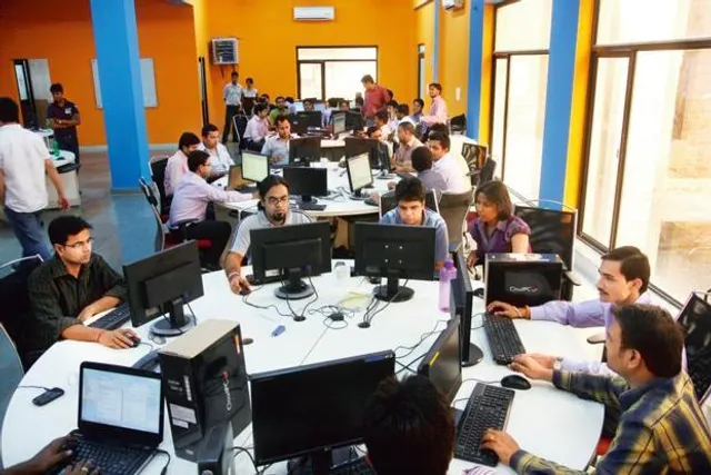 ଅର୍ଥନୈତିକ ସର୍ଭେ ରିପୋର୍ଟ : କର୍ମଚାରୀଙ୍କ ଅବସର ବୟସ ବୃଦ୍ଧି ଓ ବର୍ଷକୁ ୬୦ ଲକ୍ଷ ନିଯୁକ୍ତି ସୃଷ୍ଟି ପାଇଁ ପରାମର୍ଶ