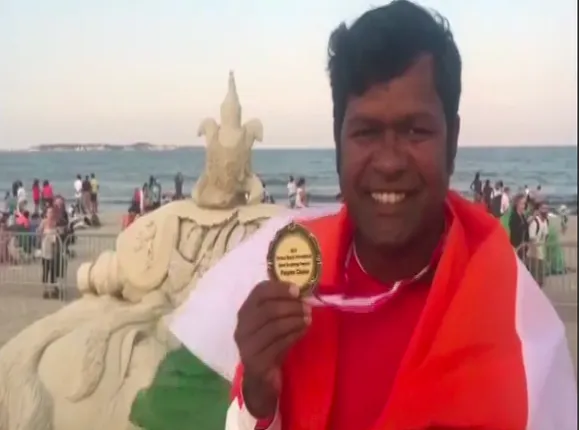 ପଦ୍ମଶ୍ରୀ ସୁଦର୍ଶନ ପଟ୍ଟନାୟକଙ୍କୁ ଆମେରିକାରେ ସମ୍ମାନ : ଅନ୍ତର୍ଜାତୀୟ ବାଲୁକାକଳା ଚାମ୍ପିଅନସିପରେ ମିଳିଲା ପିପୁଲସ ଚଏସ ଆୱାର୍ଡ