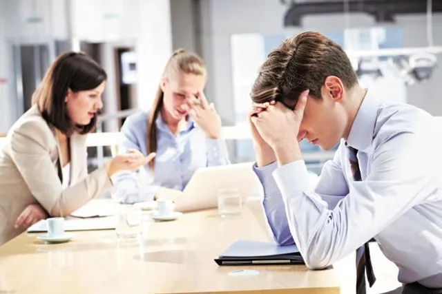 କର୍ମଚାରୀଙ୍କ ପାଇଁ ଦୁଃଖ ଖବର ! ୧୦୦୦ ରୁ ଅଧିକ କର୍ମଚାରୀଙ୍କୁ ଚାକିରୀରୁ ଛଟେଇ କରିବାକୁ ଯାଉଛି ଏହି ପ୍ରସିଦ୍ଧ କମ୍ପାନୀ ।