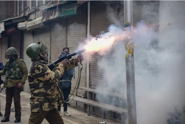 ସାମ୍ନାକୁ ଆସିଲା ପାକିସ୍ତାନର ଆଉ ଏକ ଚାଲ୍ । ଭାରତକୁ ବଦନାମ କରିବା ପାଇଁ ସୋସିଆଲ ମିଡିଆରେ କରୁଛି ହିଂସା ସୃଷ୍ଟିକାରୀ ପୋଷ୍ଟ