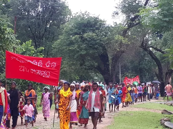 ମାଲକାନଗିରି ସୀମାରେ ଆଦିବାସୀ ମେଳି ! ଛତିଶଗଡ ସରକାରଙ୍କ ଡ୍ୟାମ୍ ନିର୍ମାଣକୁ ବିରୋଧ , ୪୦ରୁ ଅଧିକ ଗାଁ ଓ ଚାଷଜମି ବୁଡିବାର ଆଶଙ୍କା ।