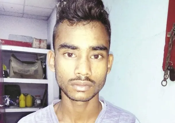 ଗୁରୁଦିବସରେ ଗୁରୁଙ୍କୁ ହତ୍ୟା କରି ଦକ୍ଷିଣା ଦେଲା ଛାତ୍ର । ମୋବାଇଲ ପାଇଁ ଠେଙ୍ଗାରେ ପିଟିପିଟି ଗୁରୁଙ୍କୁ କରିଥିଲା ହତ୍ୟା