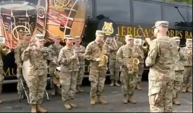 ଯୁଦ୍ଧାଭ୍ୟାସ ସମୟରେ ଆମେରିକା ସୈନ୍ୟ ବଜାଇଲେ “ଜନ-ଗଣ-ମନ” ର ଧୁନ୍ ! ପୂର୍ବରୁ ଦ୍ୱିଦେଶ ସେନା ମିଶି ଗାଇଥିଲେ ଆସାମ୍ ରେଜିମେଣ୍ଟ୍ ର ସଂଗୀତ , ଦେଖନ୍ତୁ ଭିଡିଓ